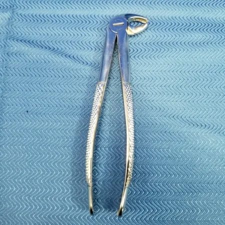 Hu Friedy Stainless Steel Extraction Forceps – FMD4